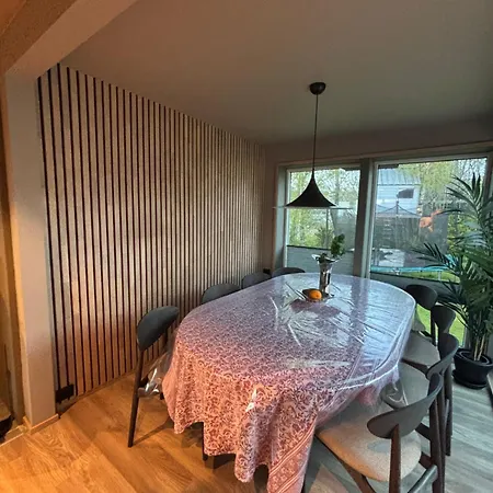 Lykkebo Feriehus *